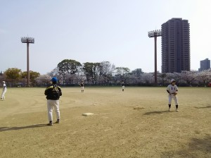 桜ノ宮野球場で練習。