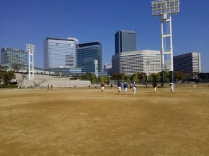 大阪城公園で練習。