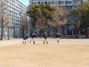 んで、サッカー。