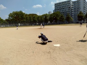 気温38度の磯路中央運動場。