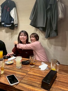 ここはイチャつく笑