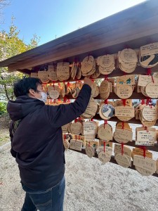 真ん中に飾る。