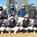 みんなで強豪チーム撮離。