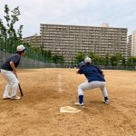 変わらずに
