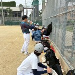打撃練習中に豪雨に見舞われ