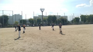旭運動場で練習。